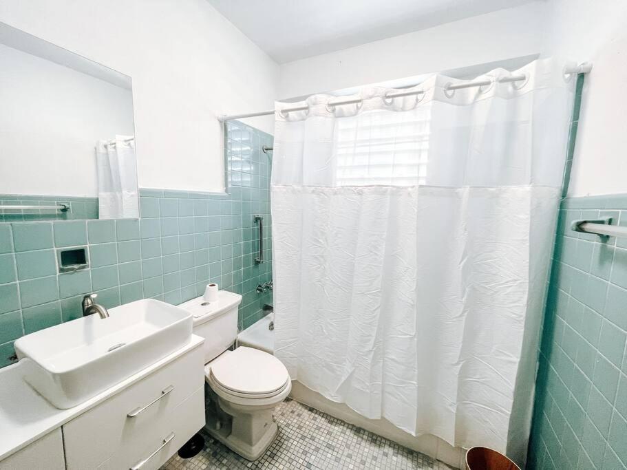 فيلا Casa Vasallo 2 Comfy House W/ 3Bdr Condado سان خوان المظهر الخارجي الصورة